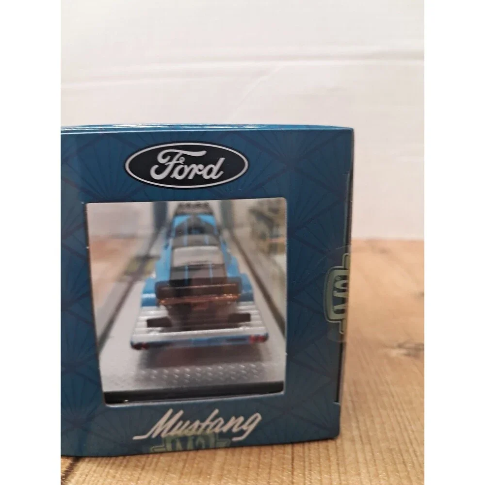 M2 Machines 1970 Ford Mustang Boss 302 & 1990 Ford F-350 Dually Hauler Chase R99